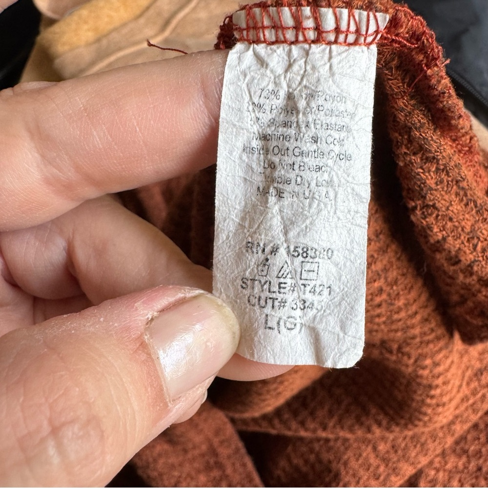 Natural Life Heathered Rust Waffle Knit V-Neck Top - Picture 6 of 7